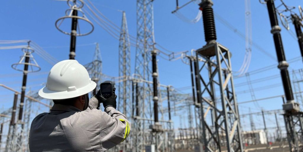 Energia industrial, setor atendido pela Enterfix