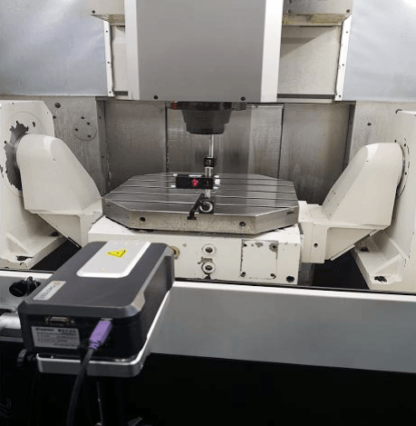 Interferômetro a Laser SJ6000 em ação Interferômetro a Laser SJ6000 em ação