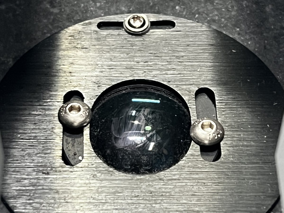 Iluminação de contorno de uma máquina de medição óptica